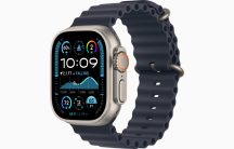   Apple Watch Ultra 2 GPS + Cellular, 49 mm-es natúr titántok, tengerészkék Óceán szíj